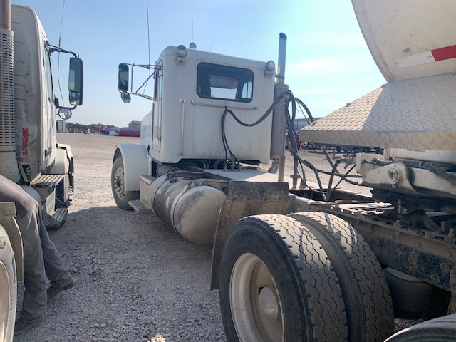 1989 PETERBILT 379 - Image 8