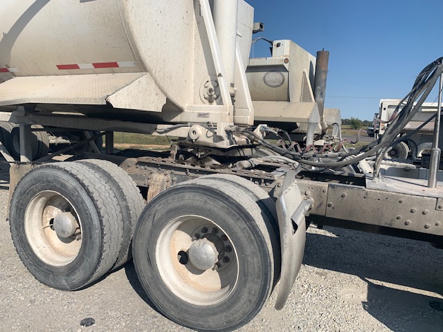 1989 PETERBILT 379 - Image 14