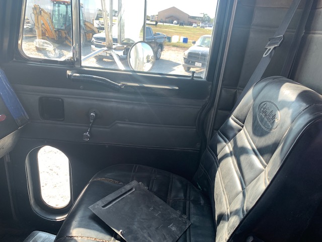 1989 PETERBILT 379 - Image 28