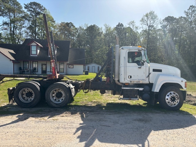 2010 MACK Pinnacle CHU 613 - view 7 of 25