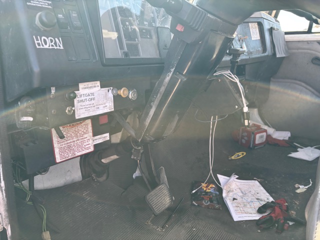 2000 INTERNATIONAL 4700 - Image 10