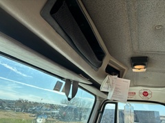 2000 INTERNATIONAL 4700 - Image 14