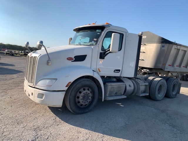 2019 PETERBILT 579 - Image 6