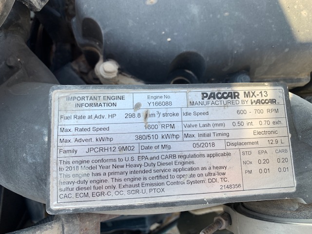 2019 PETERBILT 579 - Image 17