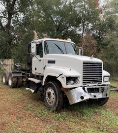 2010 MACK CHU613 - Image 1