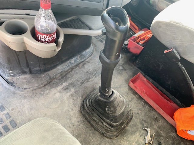 2011 VOLVO VNL - Image 23