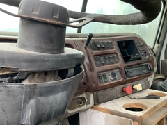 2004 MACK CHU613 - Image 7