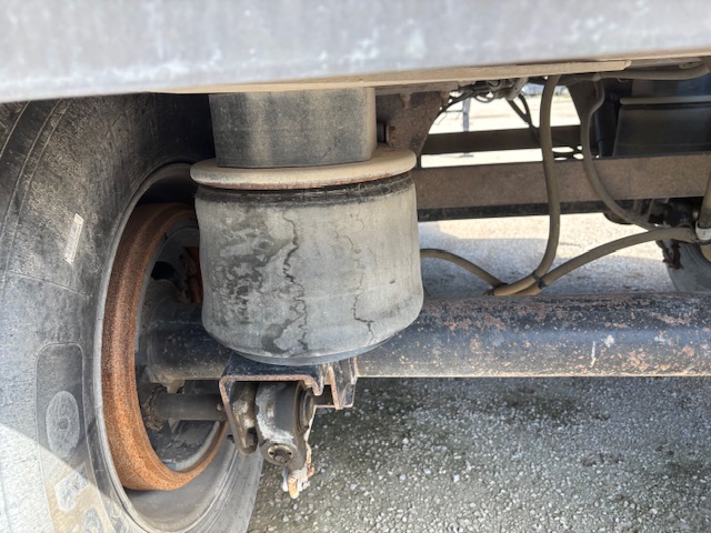 1998 VANTAGE - Image 11