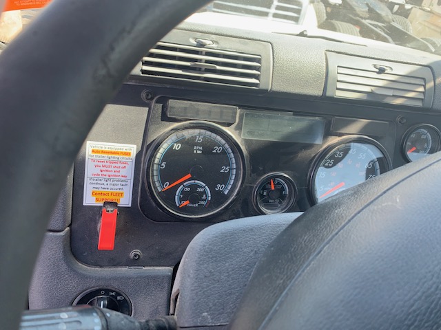 2017 FREIGHTLINER FLT - view 8 of 20