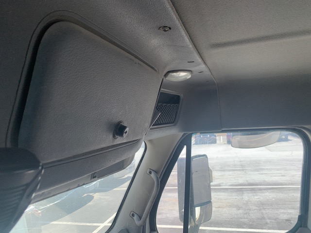 2017 FREIGHTLINER FLT - view 14 of 20