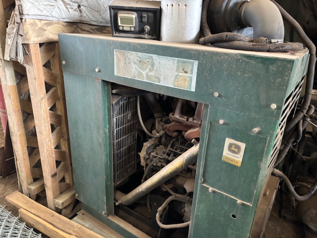 2012 JOHN DEERE 2740