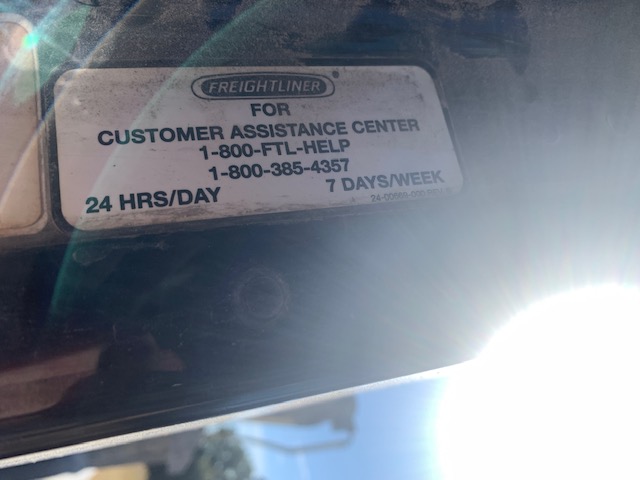 2011 FREIGHTLINER Coronado SD - Image 13