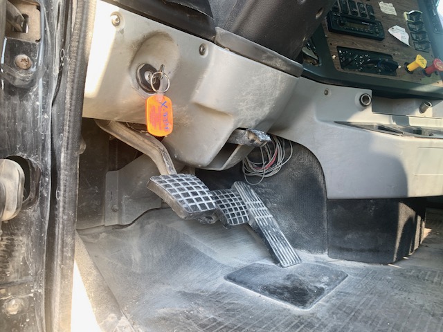 2011 FREIGHTLINER Coronado SD - view 15 of 30