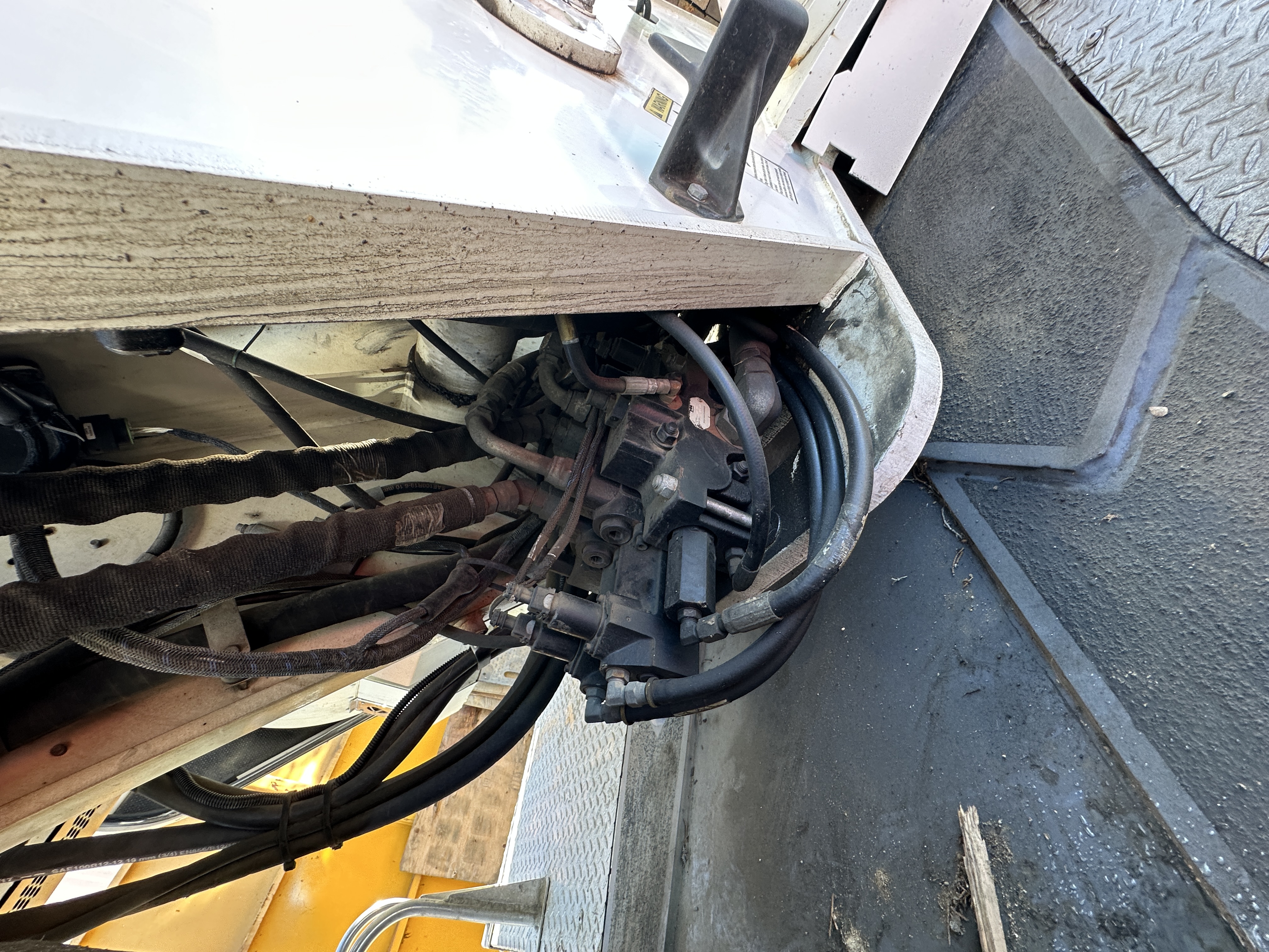 2012 TEREX T 340 - Image 28