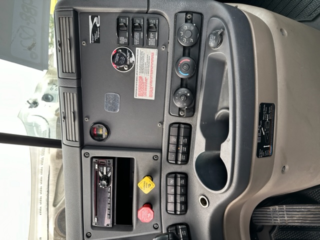 2018 FREIGHTLINER Cascadia - view 12 of 22