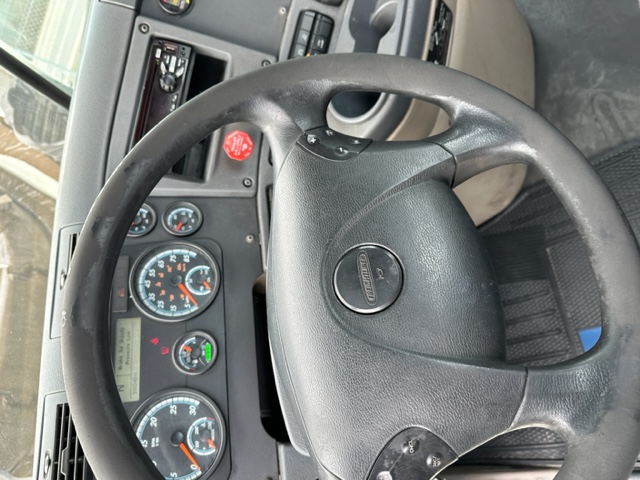 2018 FREIGHTLINER Cascadia - view 16 of 22