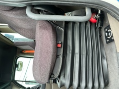 2018 FREIGHTLINER Cascadia - Image 18