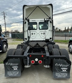 2018 FREIGHTLINER Cascadia - Image 3