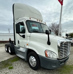 2018 FREIGHTLINER Cascadia - Image 4