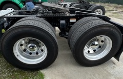 2018 FREIGHTLINER Cascadia - Image 8