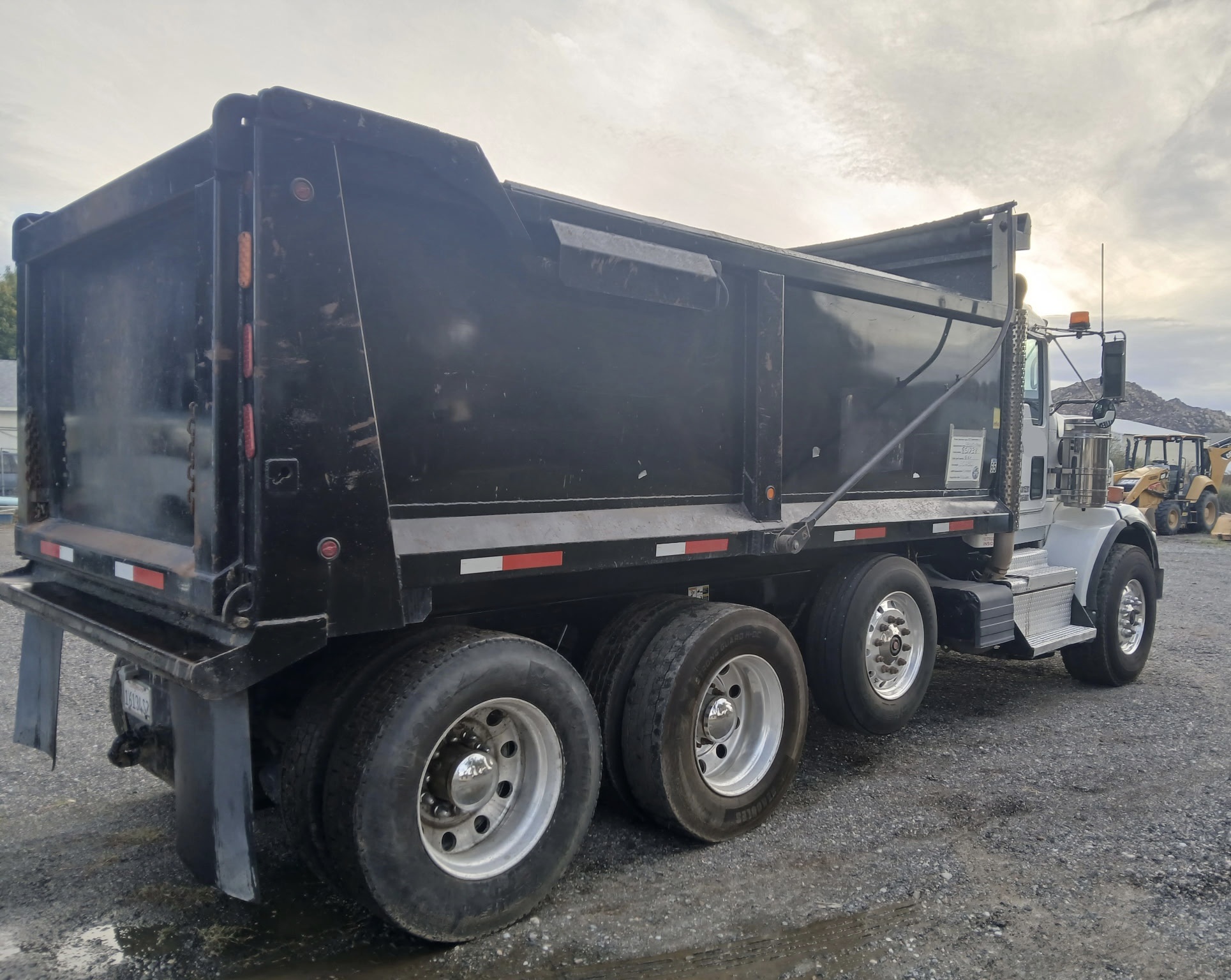 2020 KENWORTH T800 - view 5 of 28