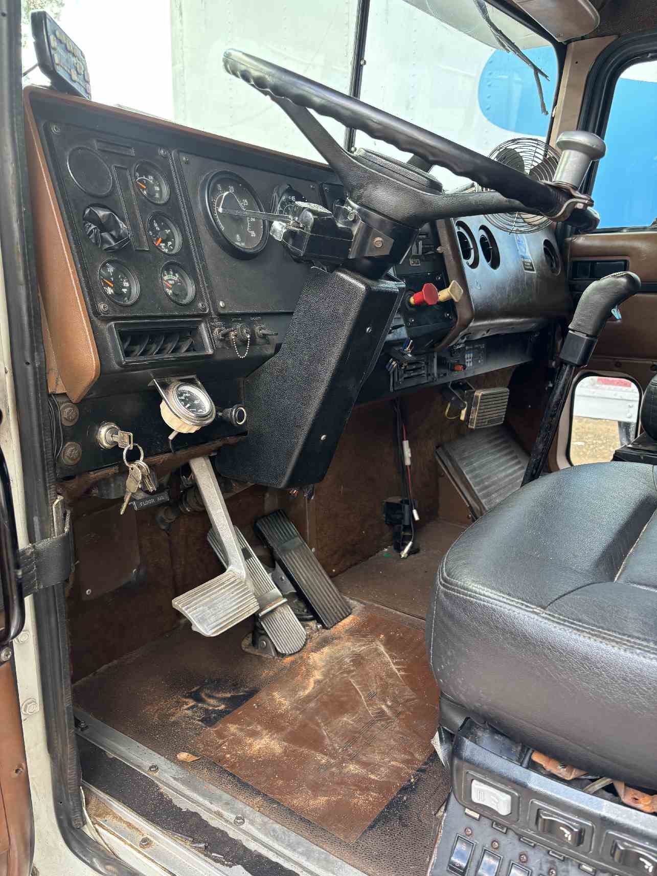 INTERNATIONAL 9400 - Image 33