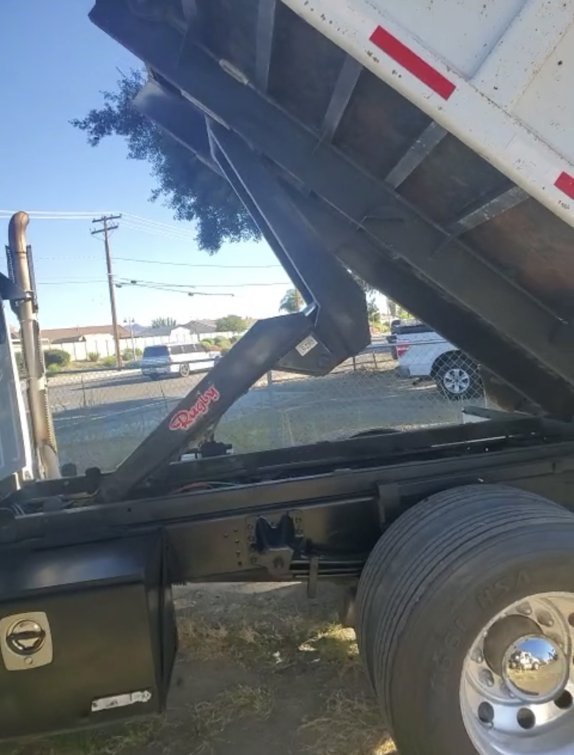 2004 CHEVROLET C7500 - Image 16