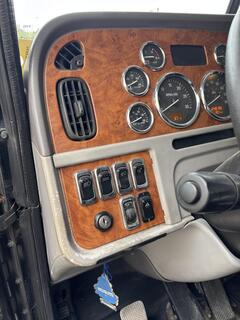 2006 PETERBILT 379 - Image 27