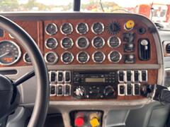 2006 PETERBILT 379 - Image 30