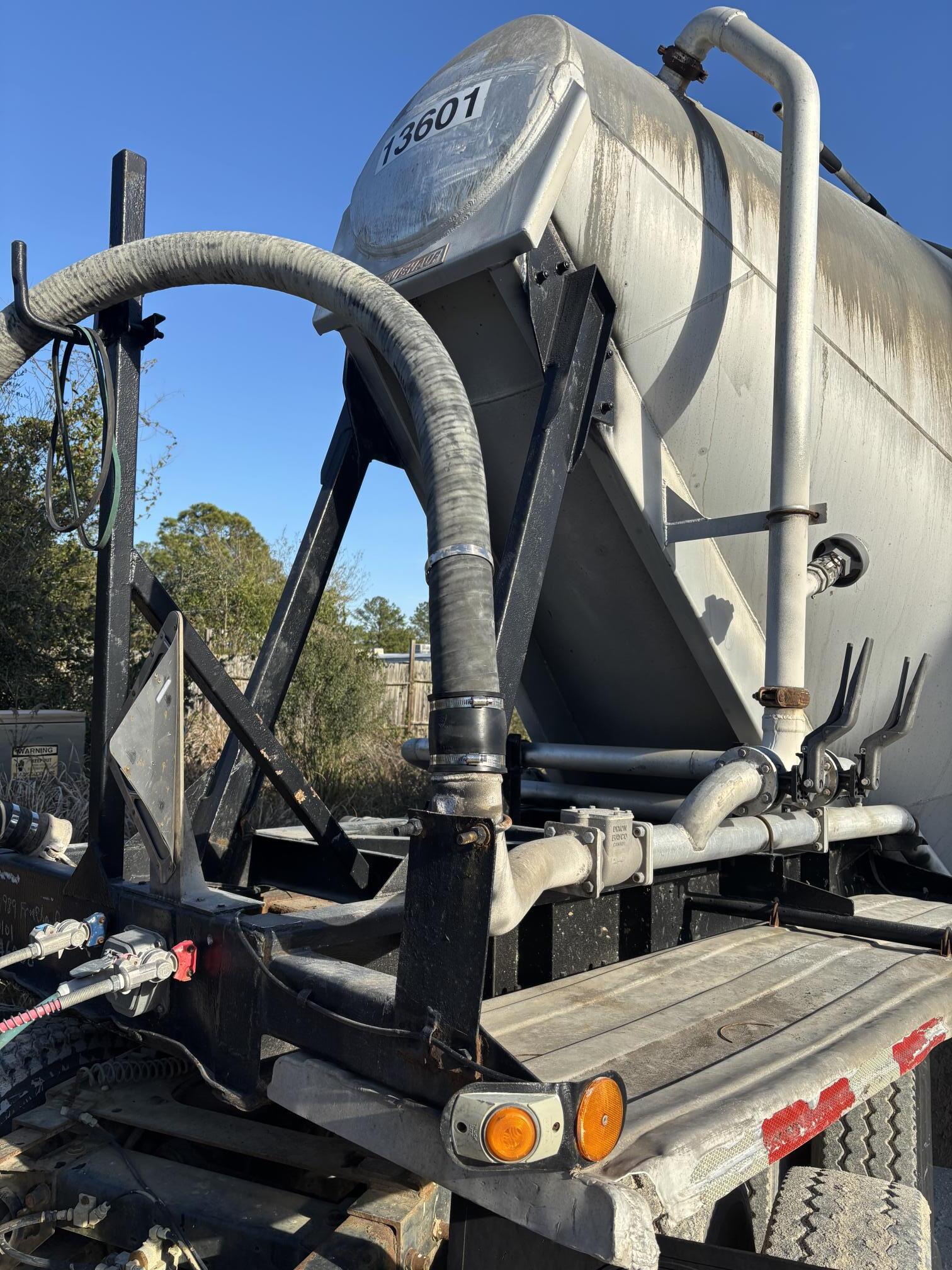 1989 FRUEHAUF 32' X 96" - view 4 of 5