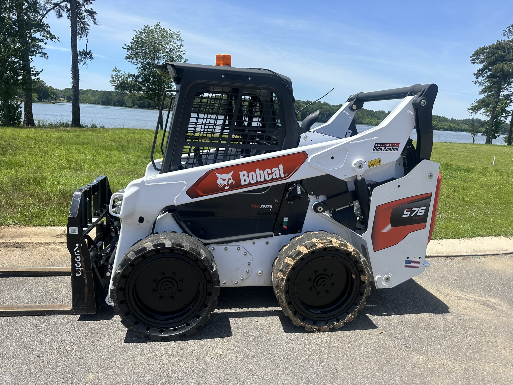2020 BOBCAT S76 - view 2 of 8