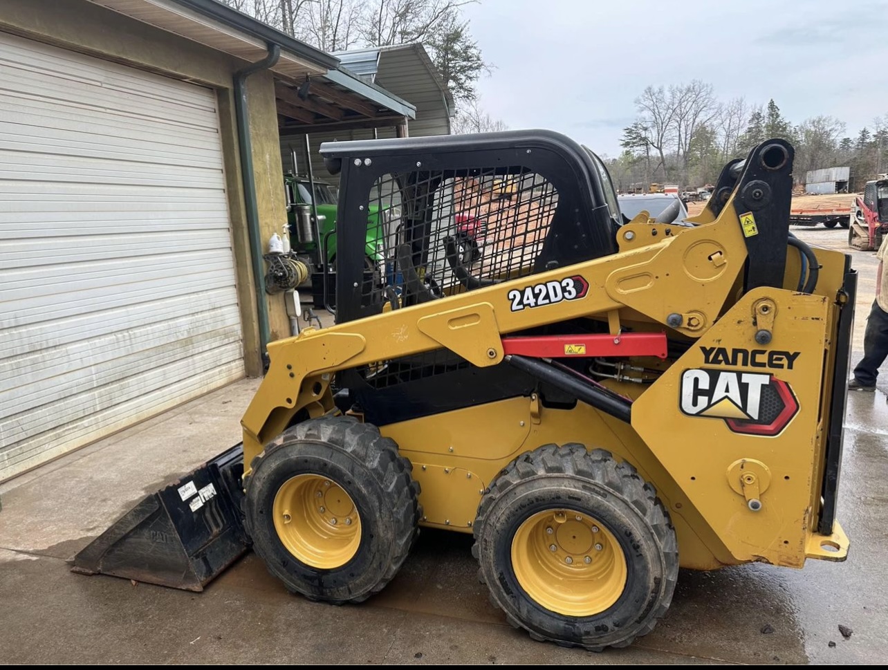 2020 CATERPILLAR 242D3 - view 2 of 7