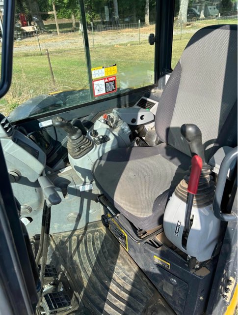 2021 DEERE 50G - view 4 of 10