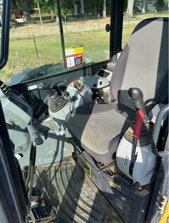 2021 DEERE 50G - Image 4