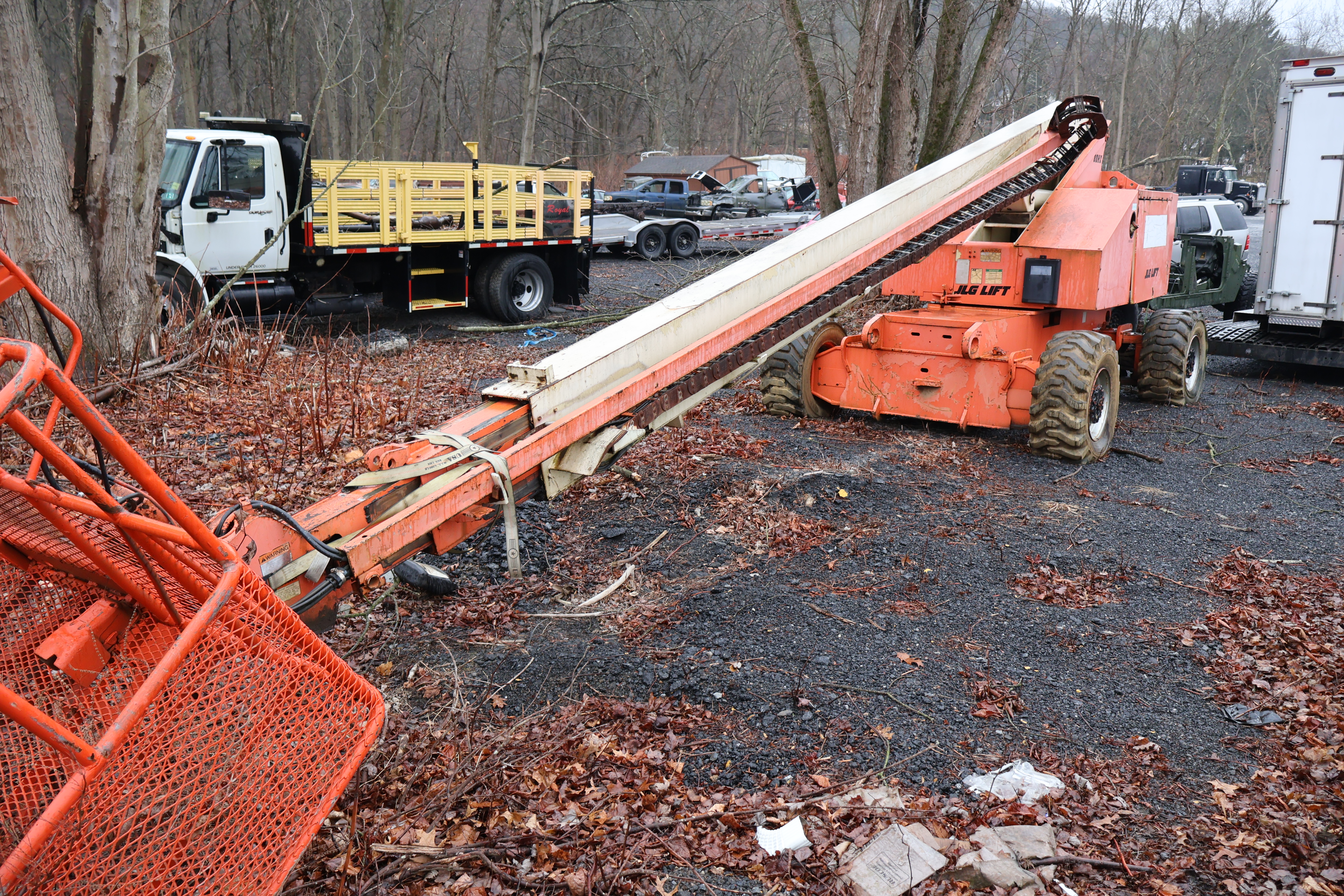 1998 JLG 80hx 80' Boom Lift - view 3 of 17
