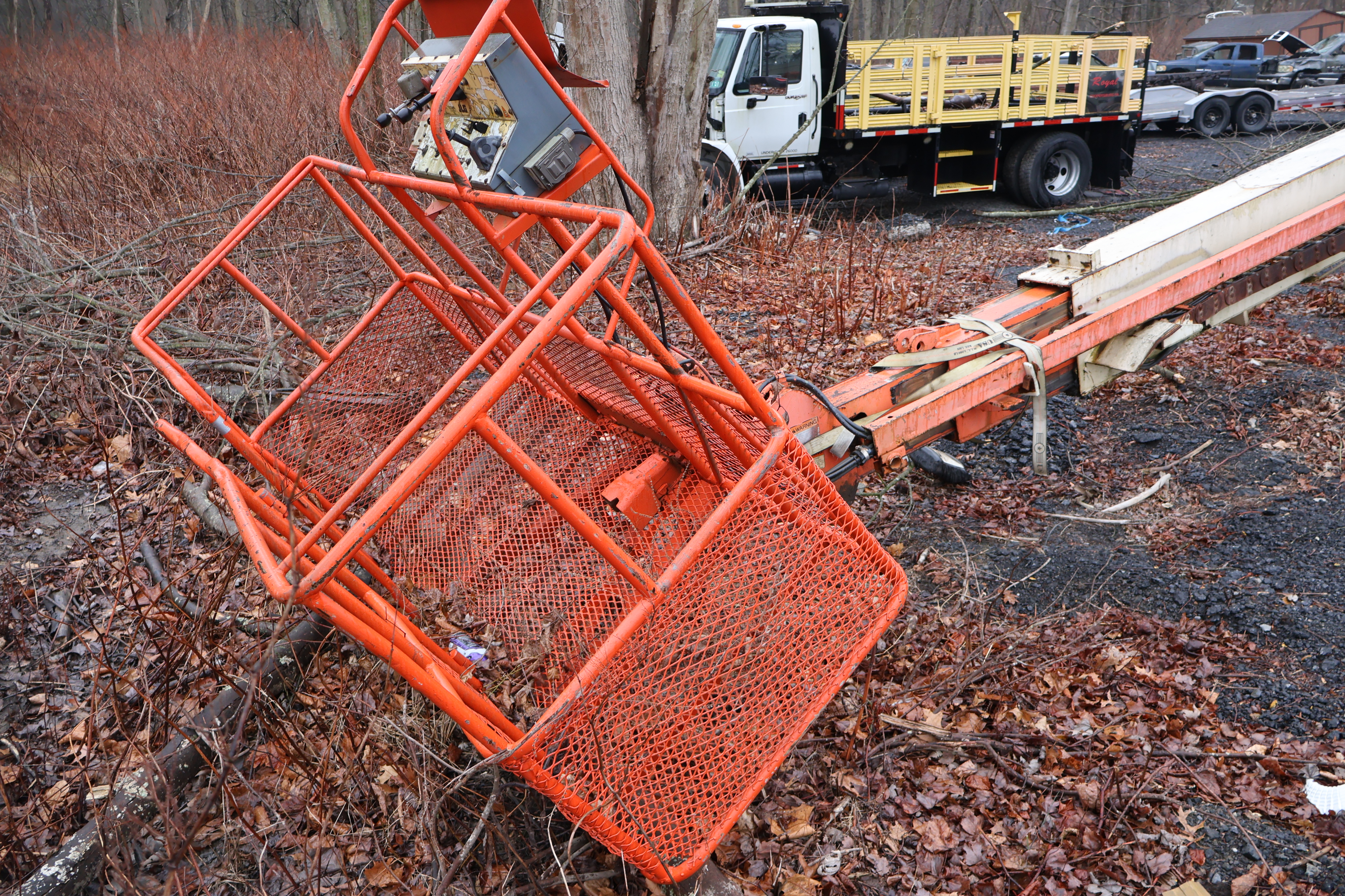 1998 JLG 80hx 80' Boom Lift - view 4 of 17