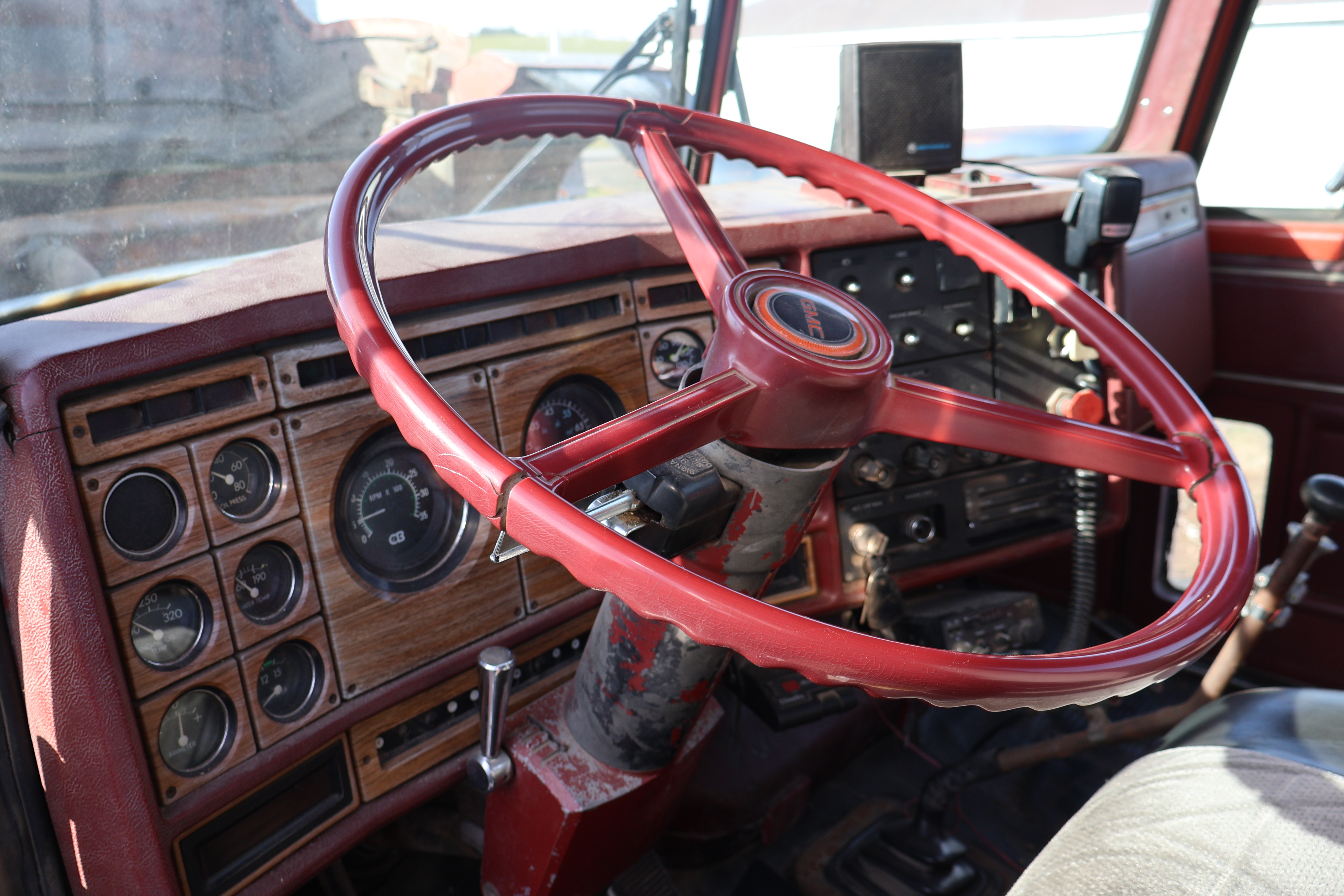 1981 GMC General - Image 30