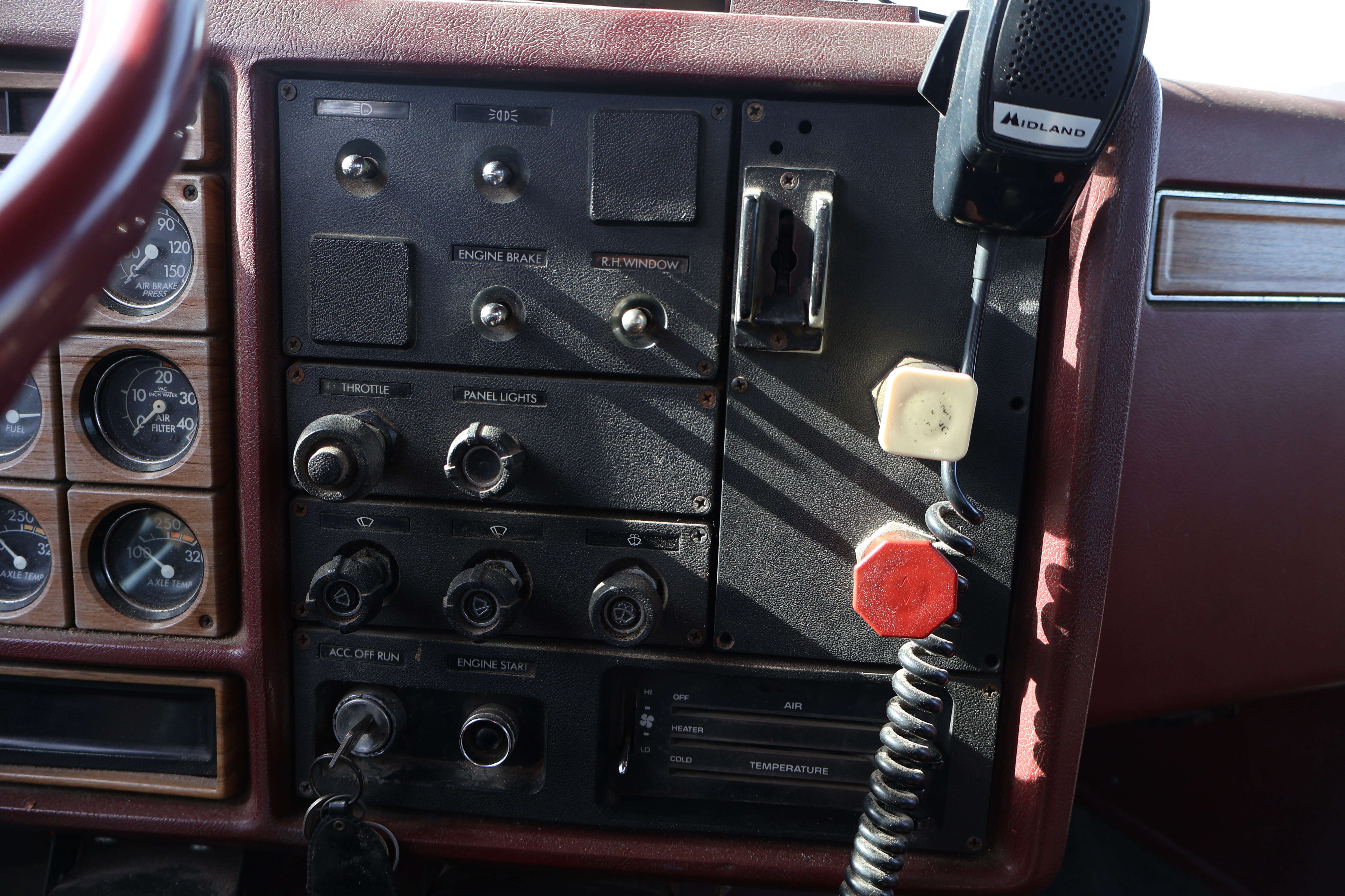 1981 GMC General - Image 31