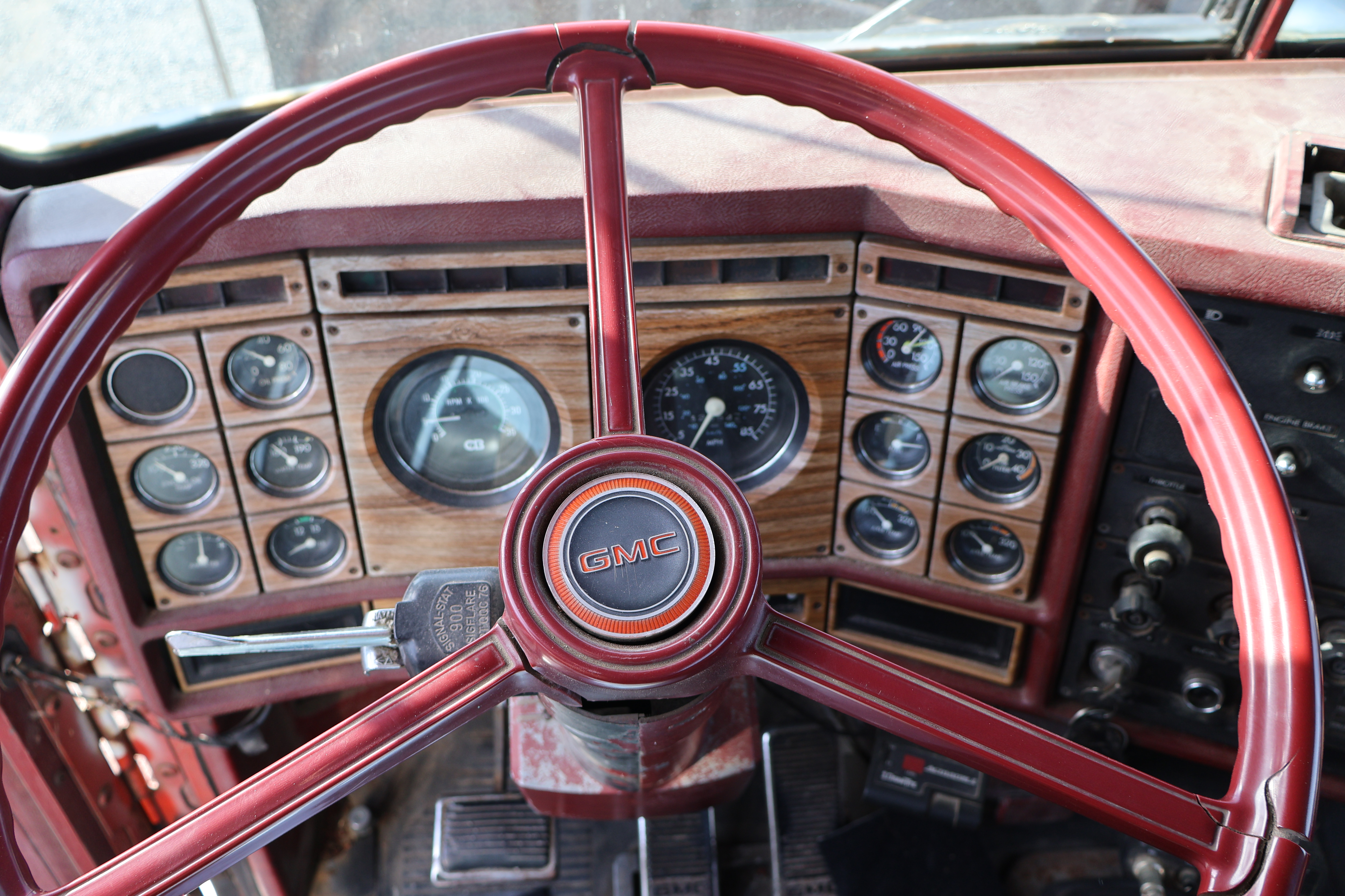 1981 GMC General - Image 34