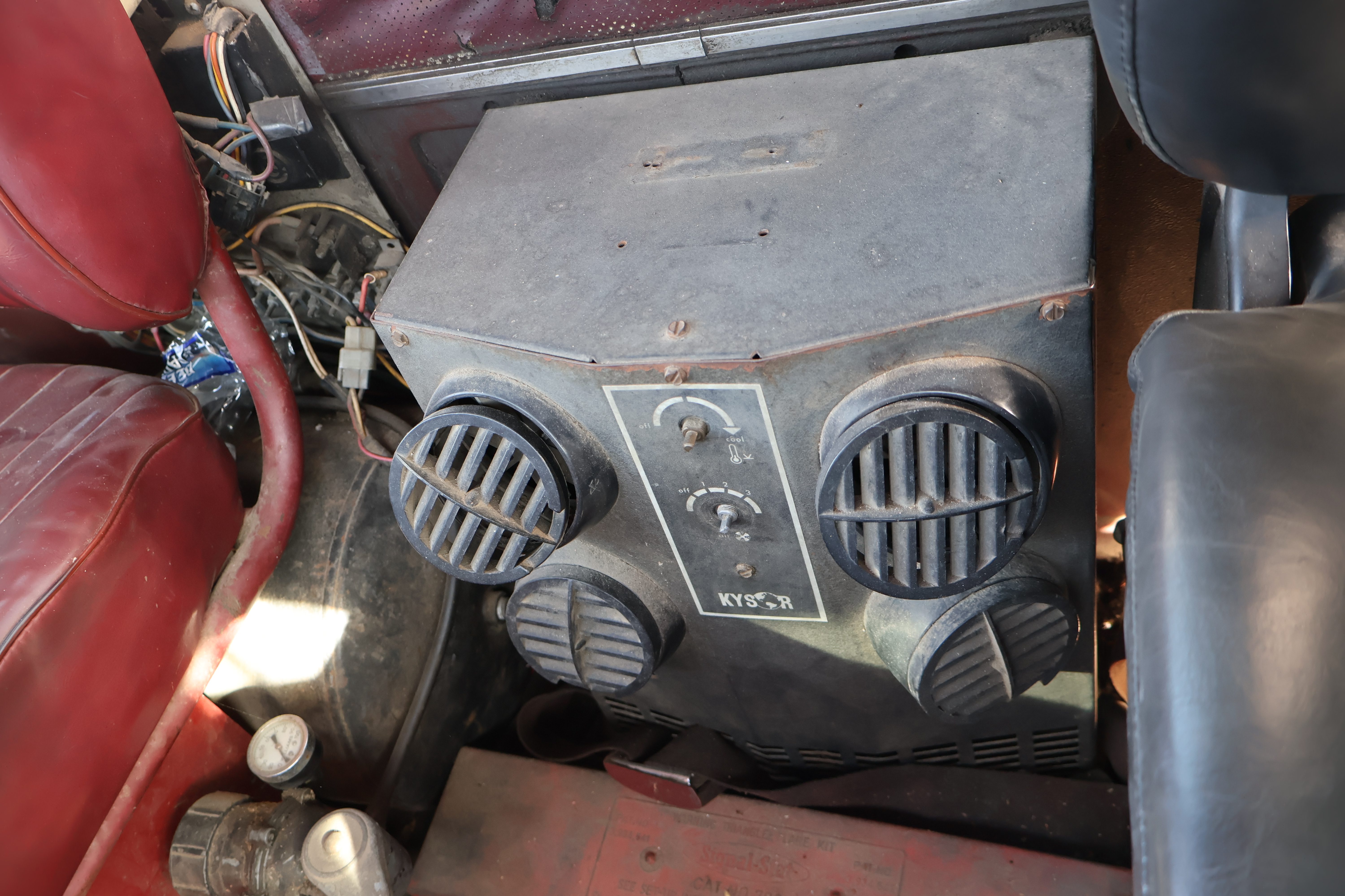 1981 GMC General - Image 37