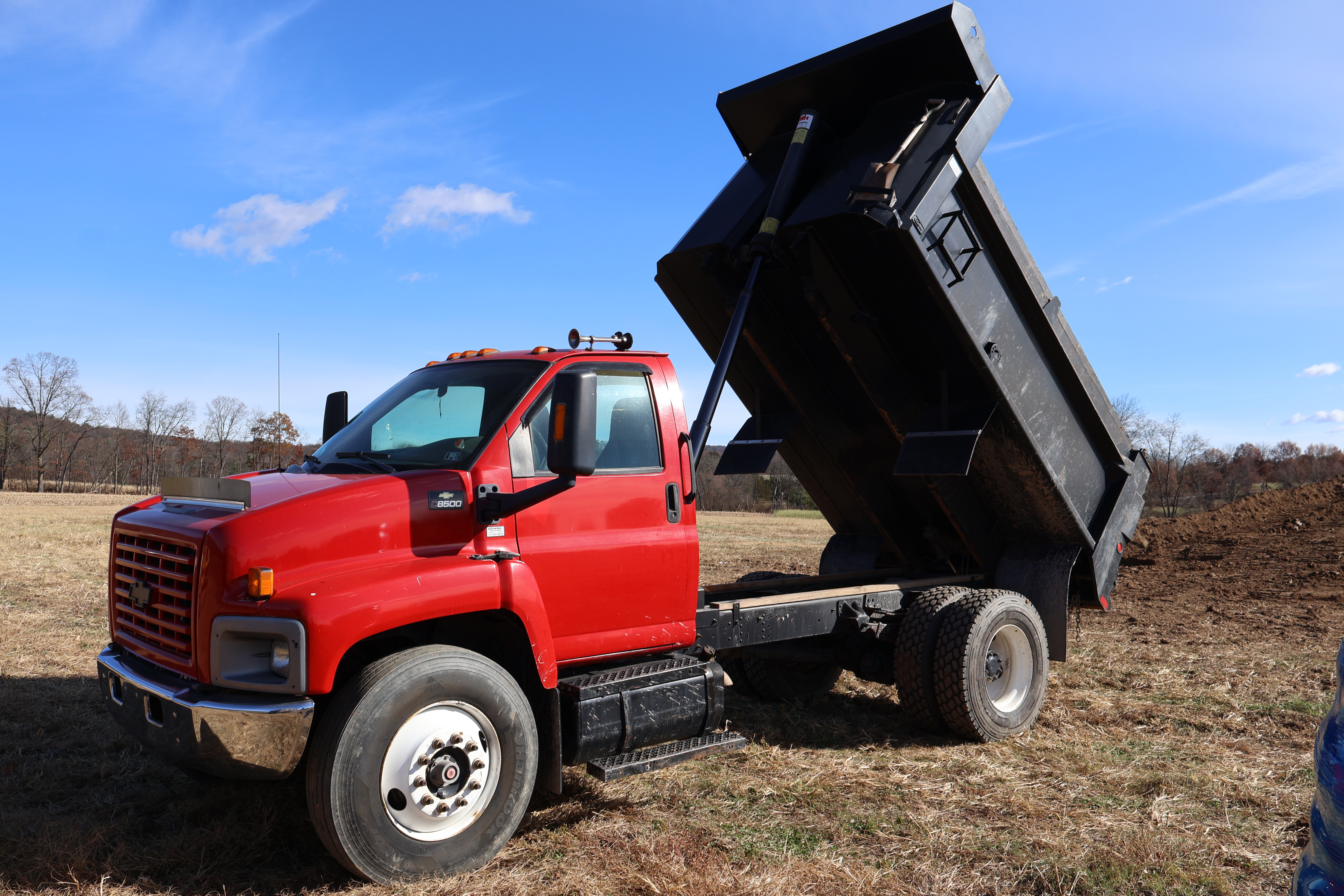 2005 CHEVROLET C8500 - Image 13