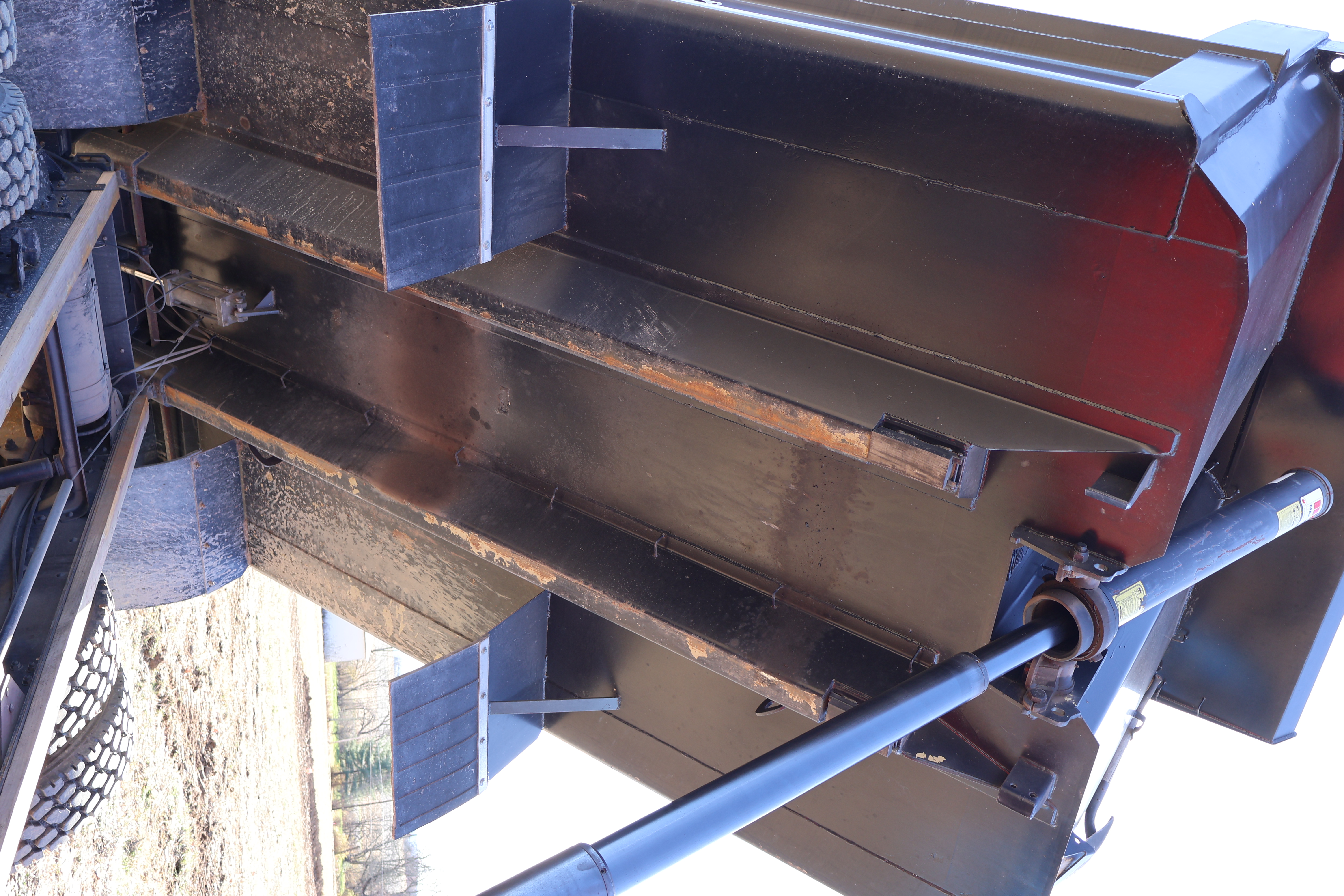 2005 CHEVROLET C8500 - Image 21