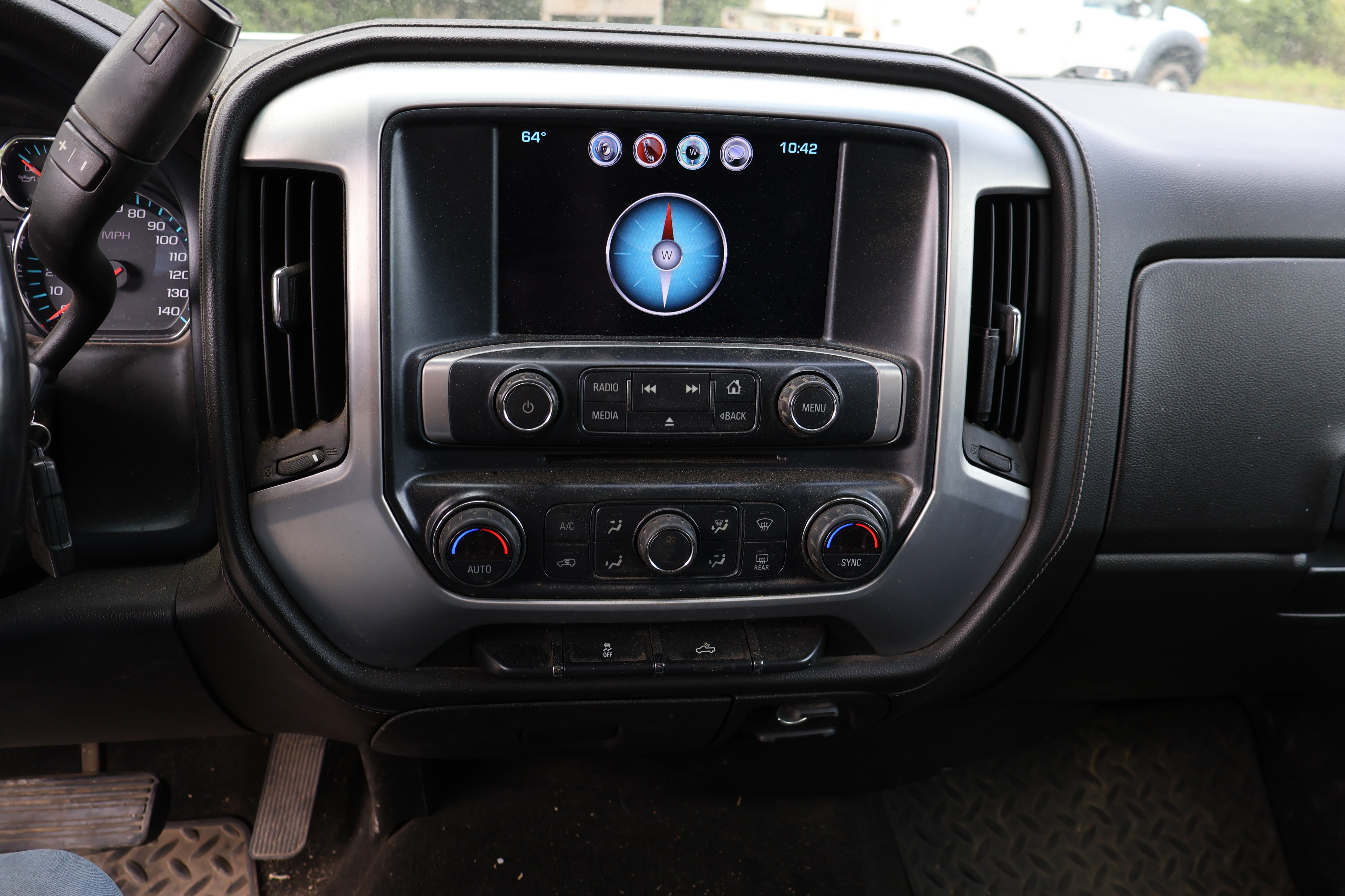 2018 GMC Sierra - Image 17