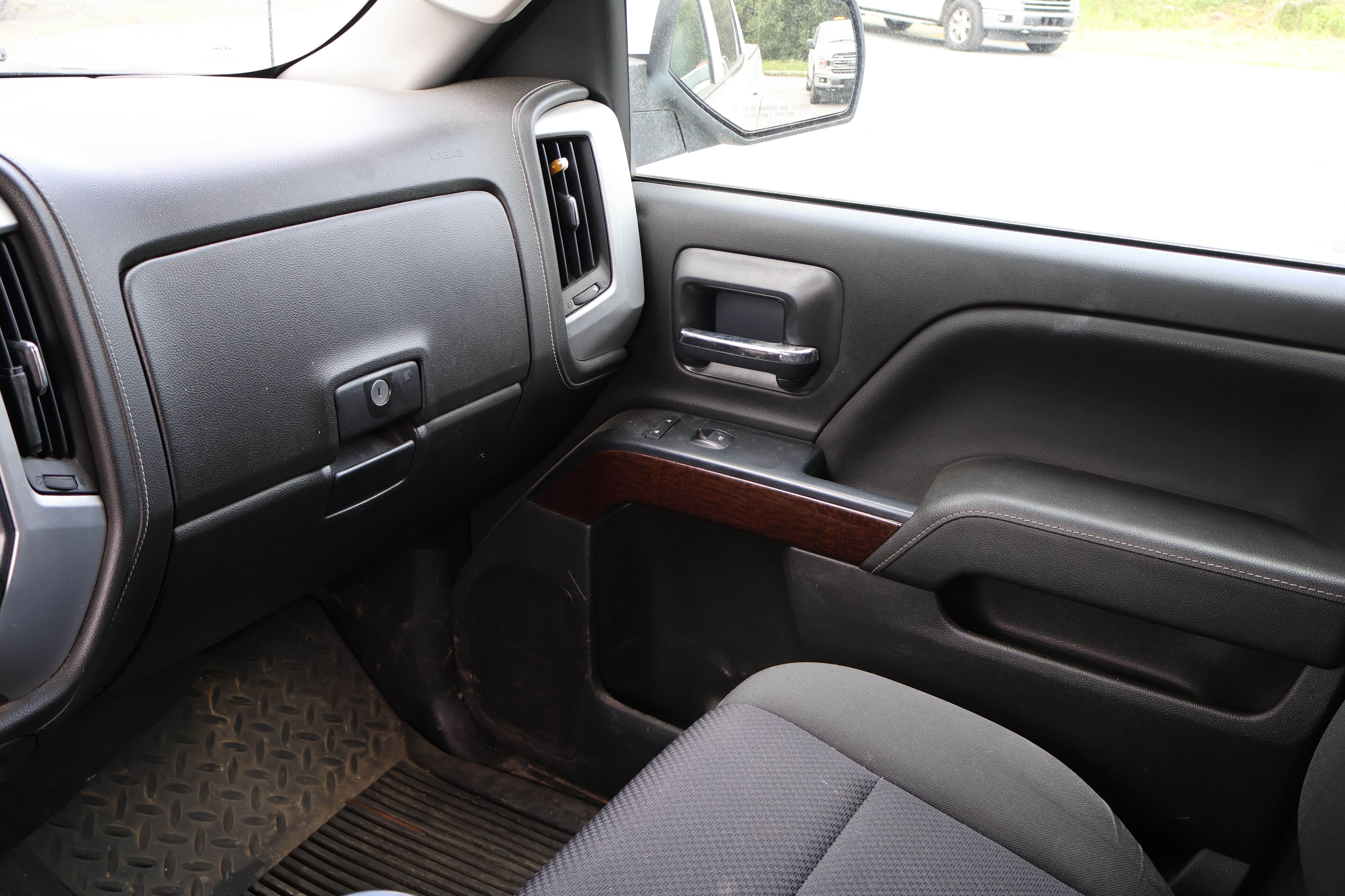 2018 GMC Sierra - Image 18