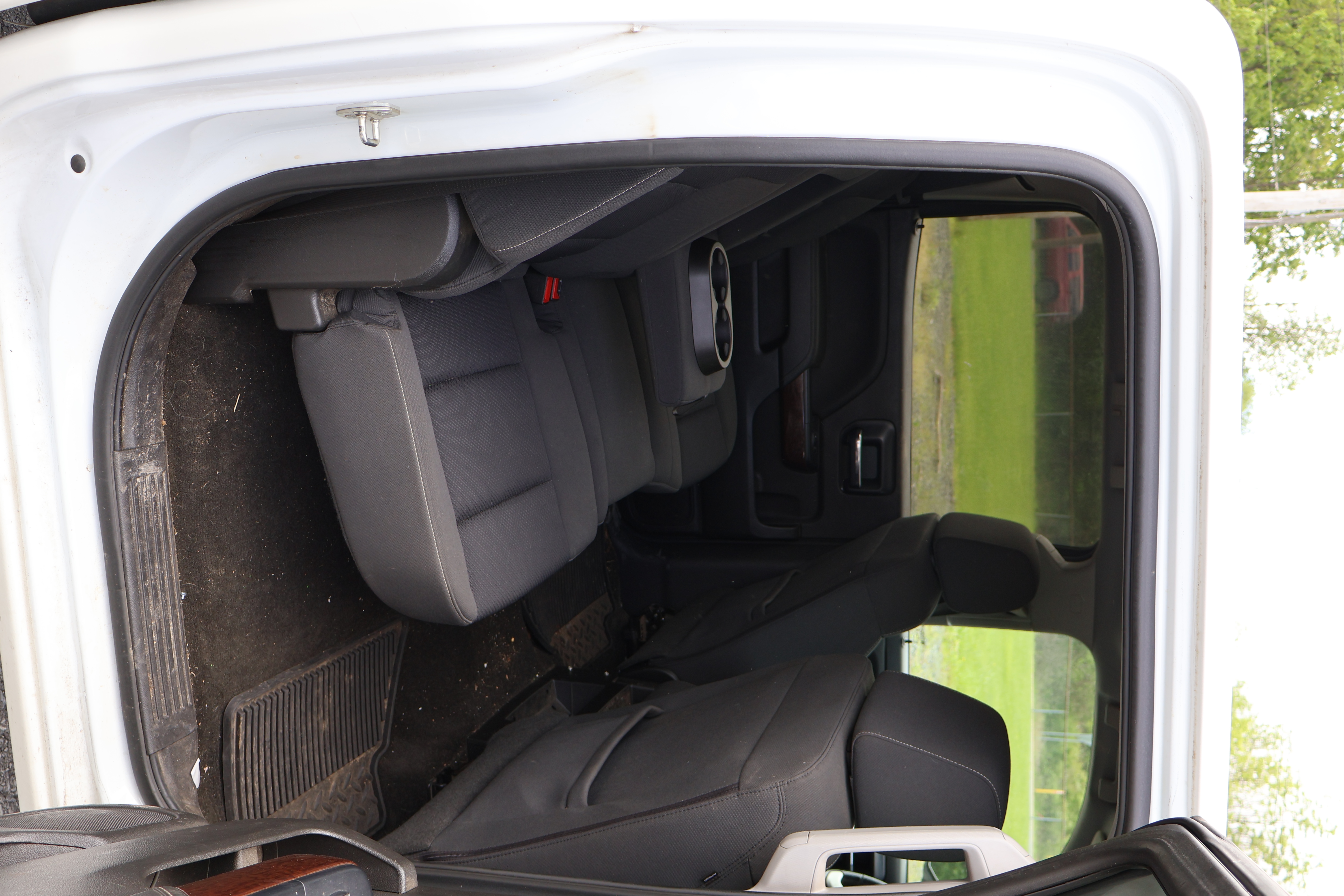 2018 GMC Sierra - Image 25