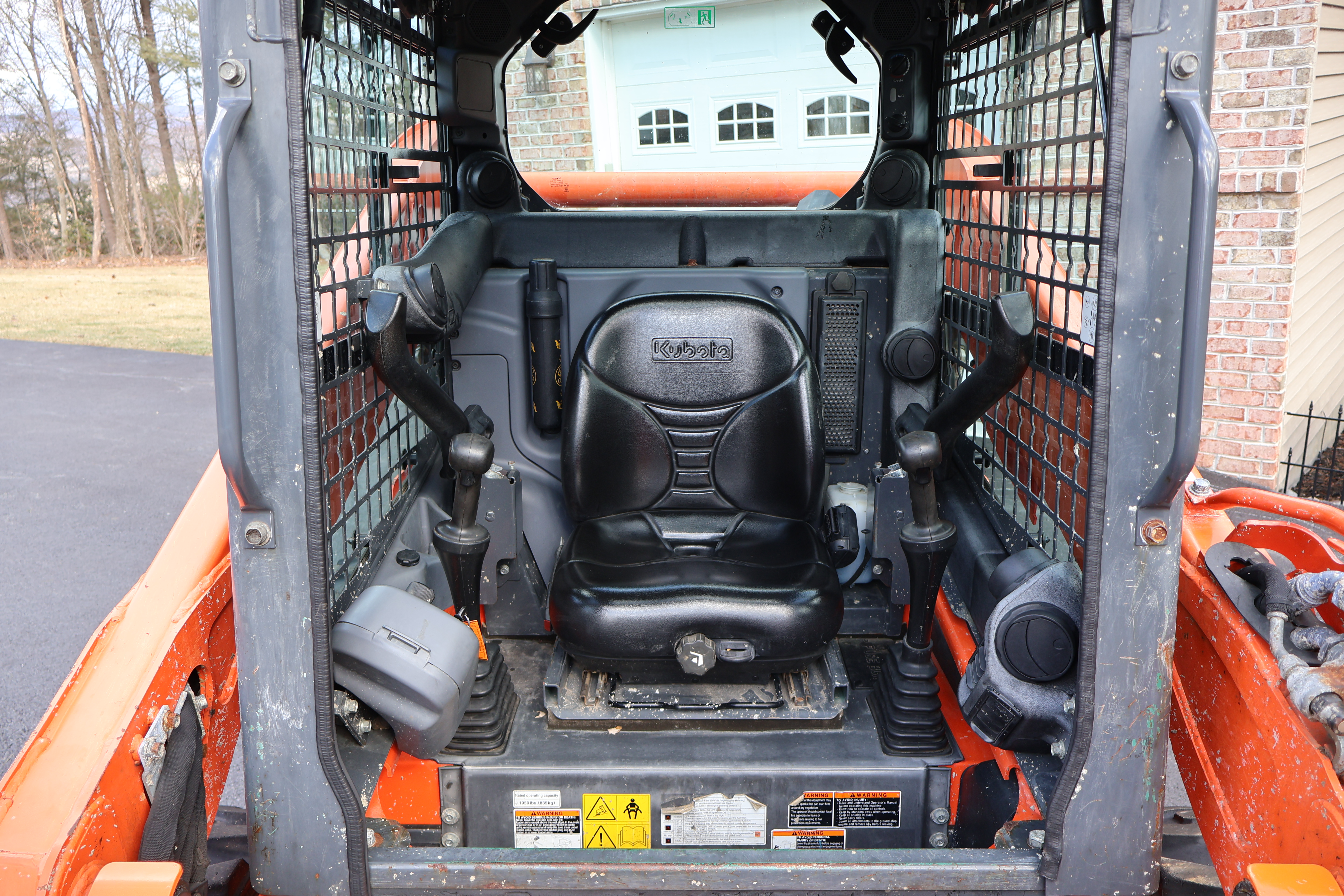 2018 KUBOTA SSV65 - Image 18