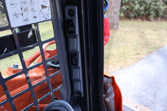 2018 KUBOTA SSV65 - Image 23