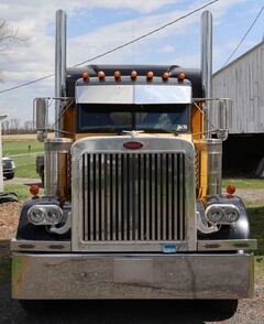 2001 PETERBILT 379 - Image 11