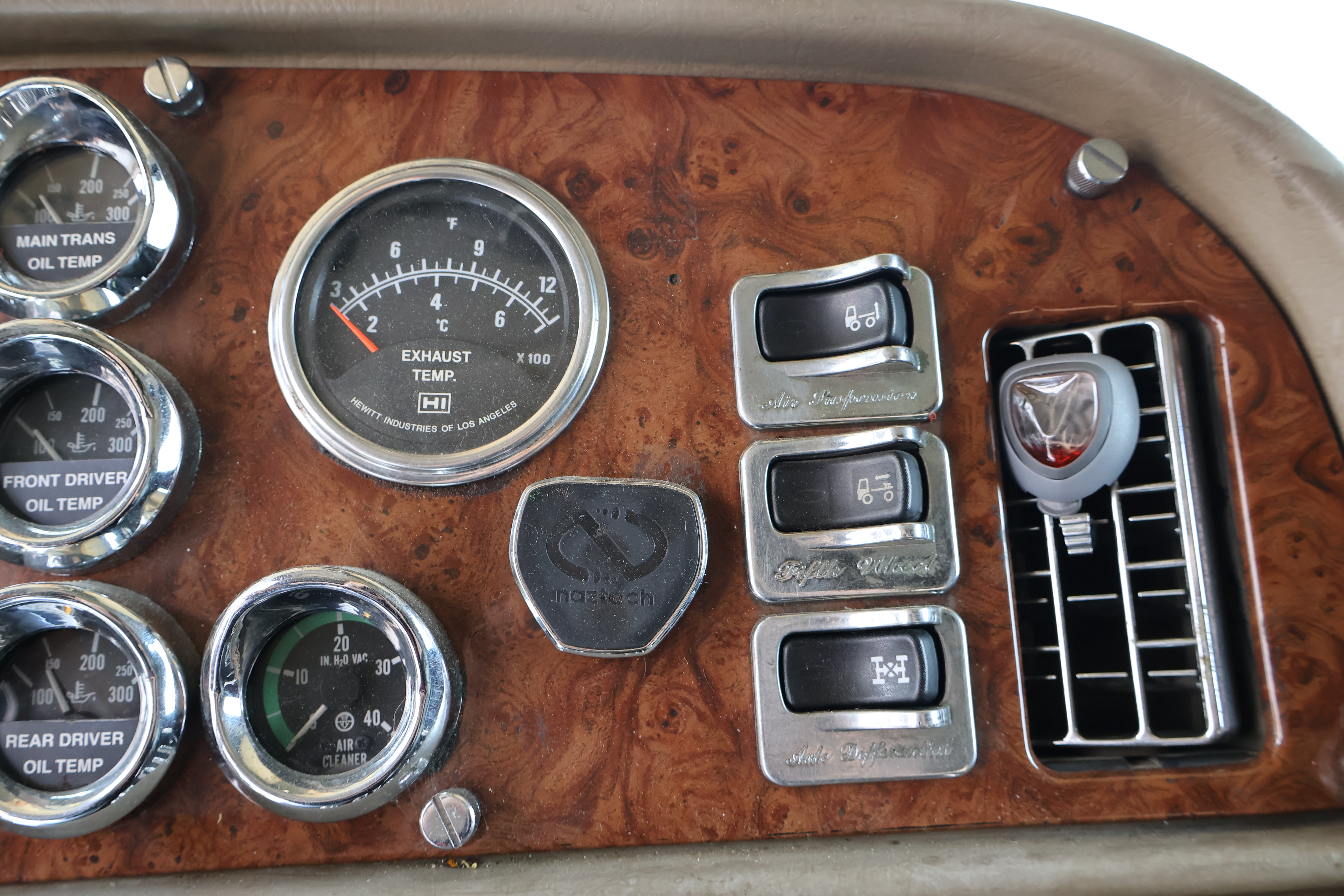 2001 PETERBILT 379 - Image 26