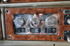 2001 PETERBILT 379 - Image 28